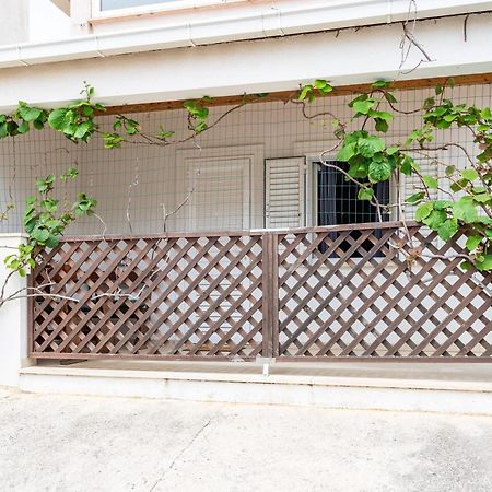 Feather Studio Apartment - Free Private Parking - Self Check-In Ντουμπρόβνικ Εξωτερικό φωτογραφία