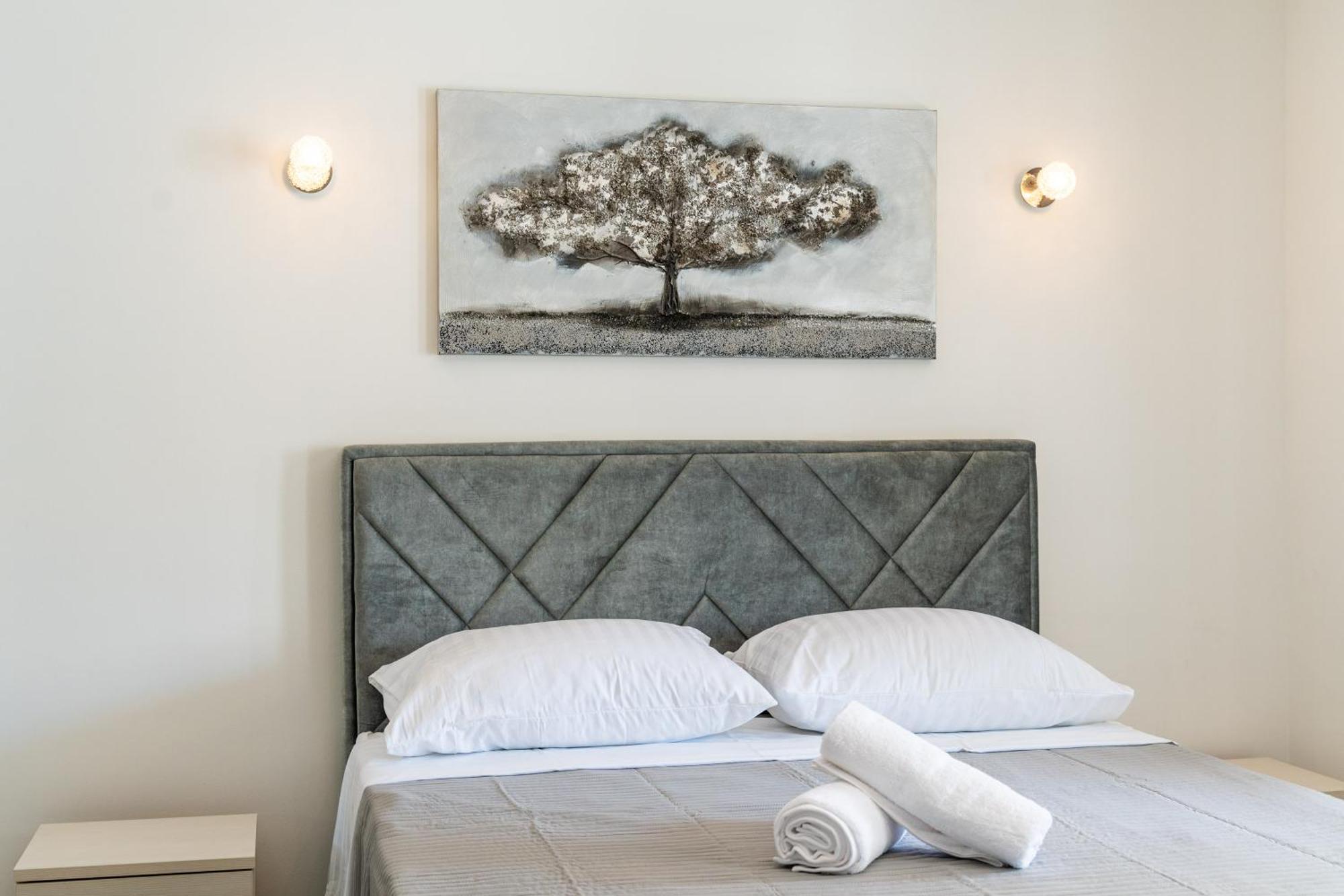 Feather Studio Apartment - Free Private Parking - Self Check-In Ντουμπρόβνικ Εξωτερικό φωτογραφία